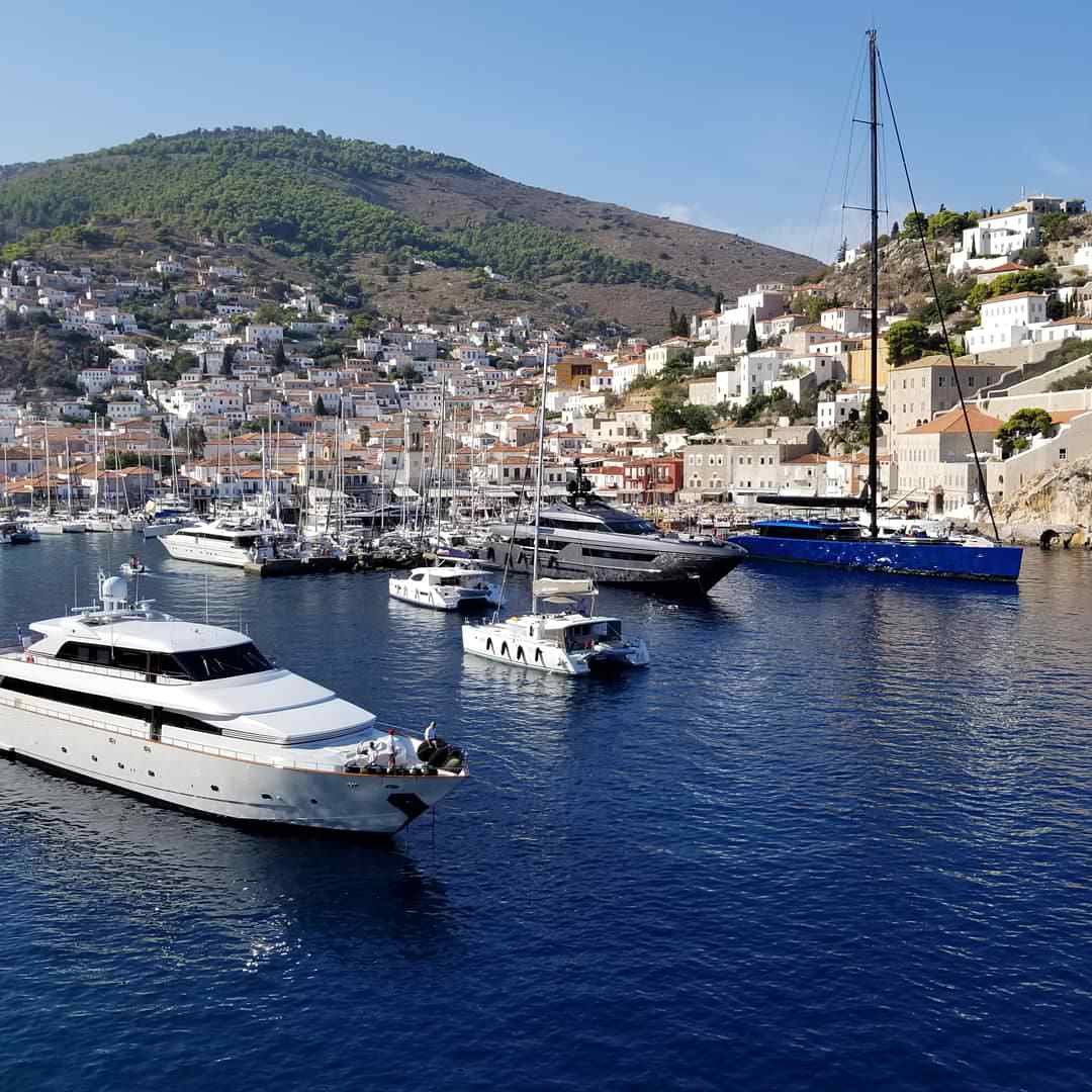 Port of Hydra